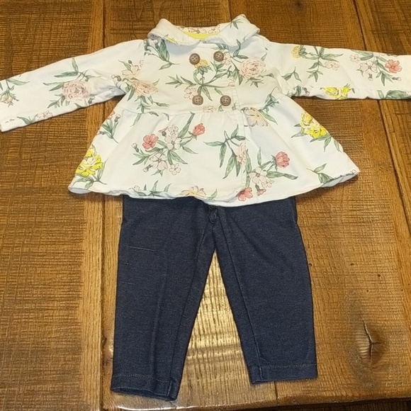 Carter's Other - ⭐Carter's Two Piece Outfit